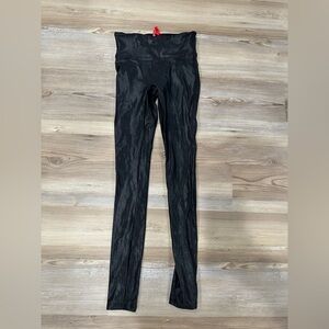 EUC Spanx women’s XS faux leather leggings